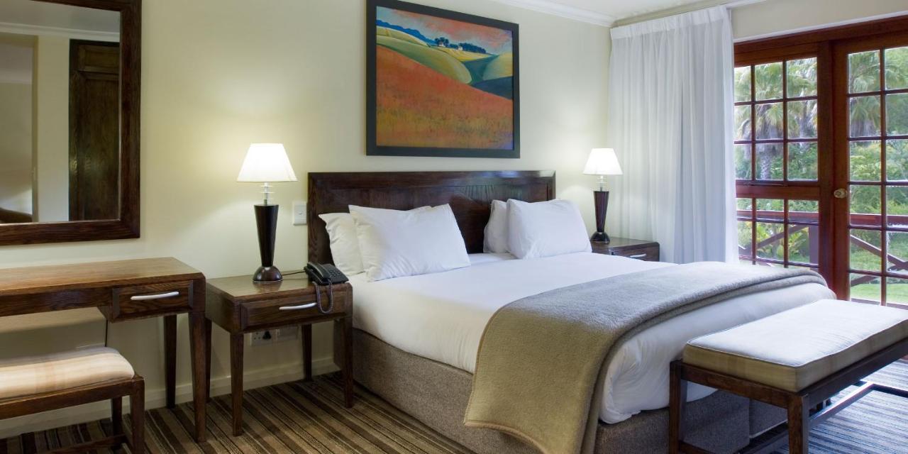 The Caledon Hotel And Spa Exterior photo