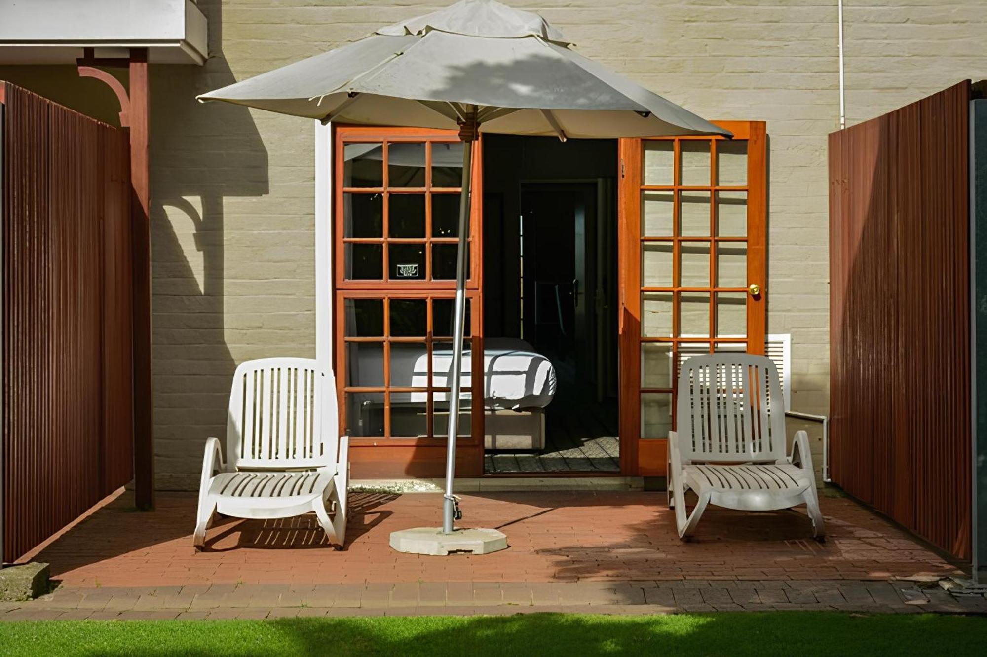 The Caledon Hotel And Spa Exterior photo